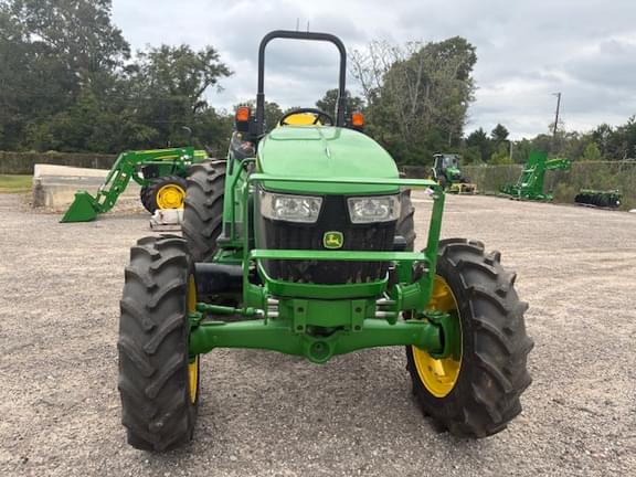Image of John Deere 5075E equipment image 3