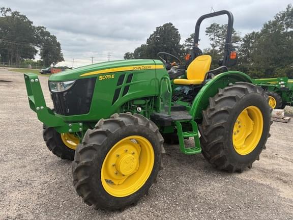Image of John Deere 5075E Primary image