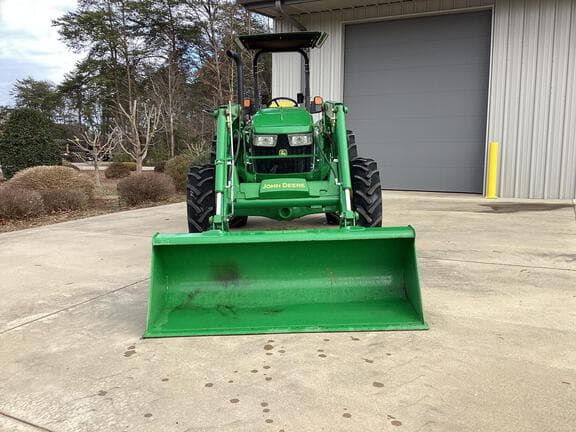 Image of John Deere 5075E equipment image 1