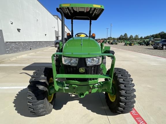 Image of John Deere 5075E equipment image 3