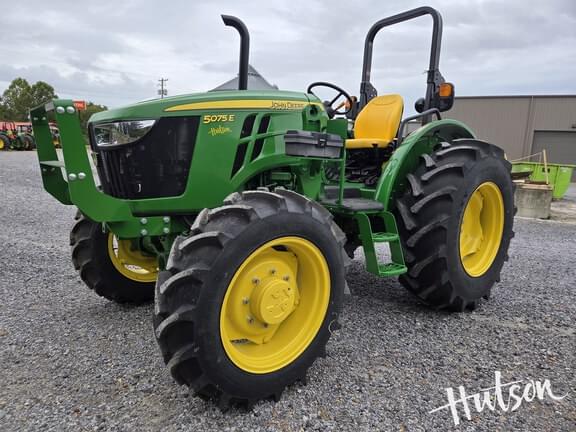 Image of John Deere 5075E equipment image 1