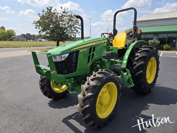 Image of John Deere 5075E equipment image 1