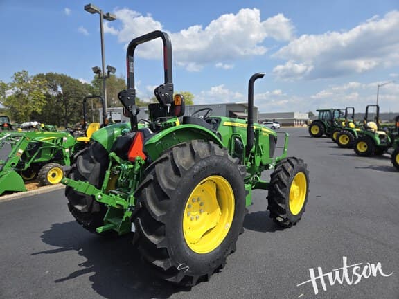 Image of John Deere 5075E equipment image 3