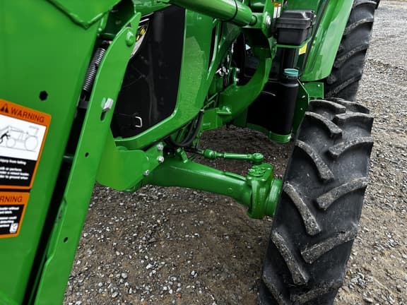 Image of John Deere 5075E equipment image 2