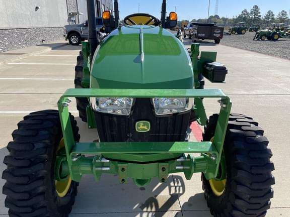 Image of John Deere 5075E equipment image 3