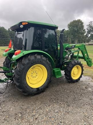 Image of John Deere 5075E equipment image 4
