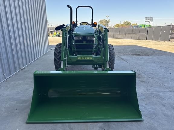 Image of John Deere 5075E equipment image 3