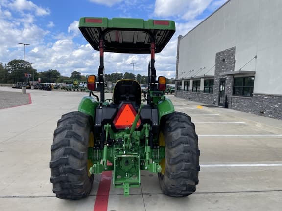 Image of John Deere 5075E equipment image 3