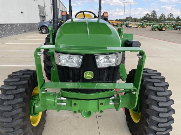 Image of John Deere 5075E equipment image 3