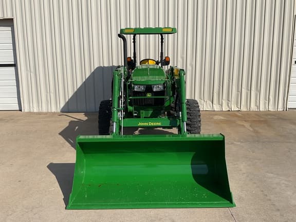 Image of John Deere 5075E equipment image 3
