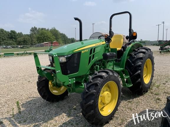 Image of John Deere 5075E equipment image 1