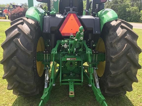 Image of John Deere 5075E Image 1