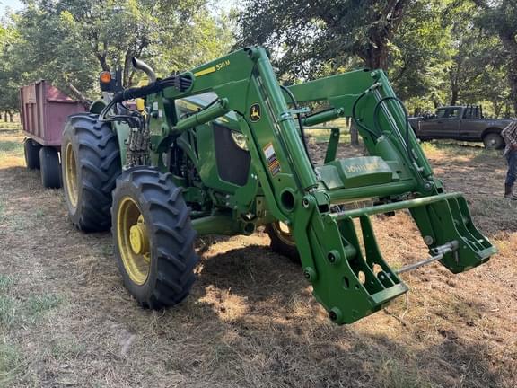 Image of John Deere 5075E equipment image 3