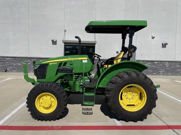 Image of John Deere 5075E Primary image