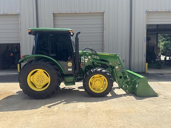 Image of John Deere 5075E equipment image 4