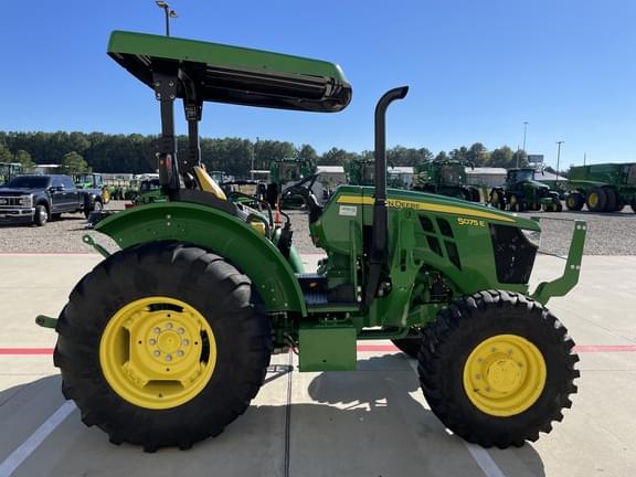 Image of John Deere 5075E equipment image 1