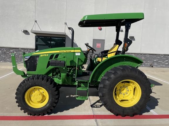 Image of John Deere 5075E Primary image