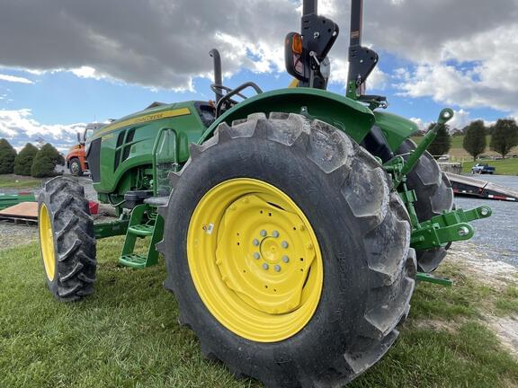 Image of John Deere 5075E equipment image 3