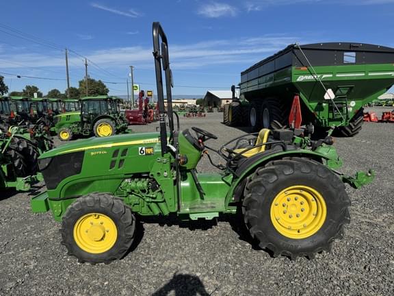 Image of John Deere 5075GL equipment image 1