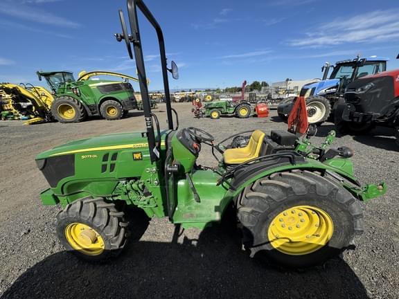 Image of John Deere 5075GL equipment image 1