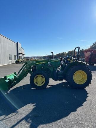 Image of John Deere 5075M equipment image 2