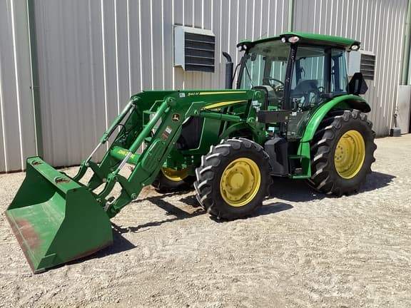 Image of John Deere 5075M equipment image 1