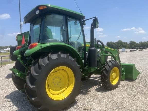 Image of John Deere 5090E equipment image 3