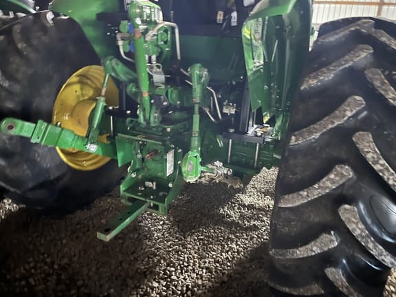 Image of John Deere 5090E equipment image 3
