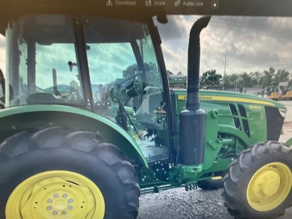 Image of John Deere 5090E equipment image 1