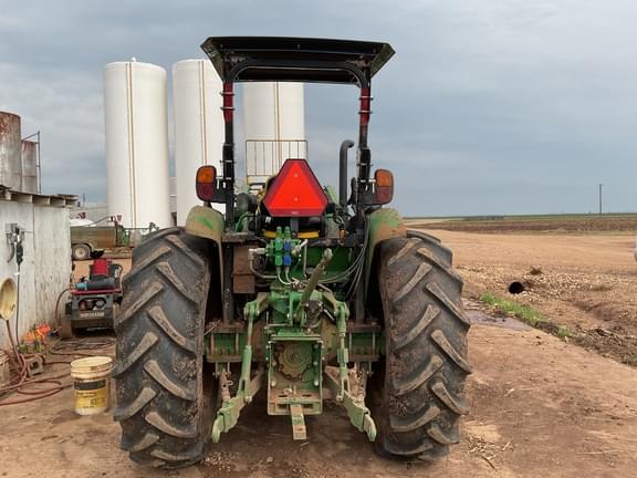 Image of John Deere 5090E equipment image 3