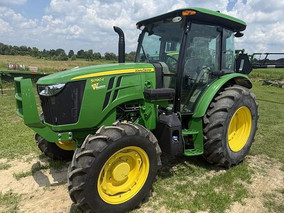 Image of John Deere 5090E Primary image