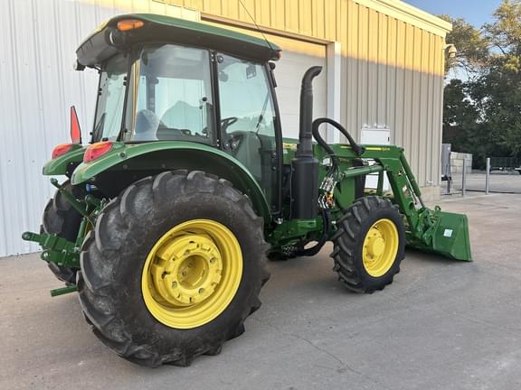 Image of John Deere 5090E equipment image 4