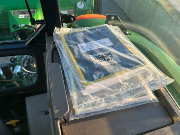 Image of John Deere 5090E equipment image 3