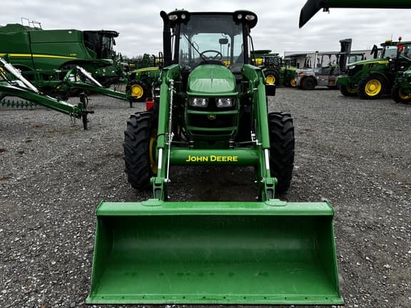 Image of John Deere 5095M equipment image 2