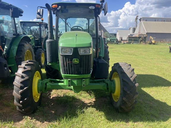 Image of John Deere 5100E equipment image 1