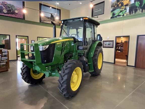 Image of John Deere 5100E equipment image 3