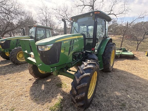 Image of John Deere 5100E equipment image 3