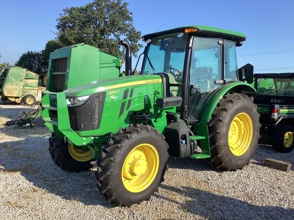 Image of John Deere 5100E Primary image
