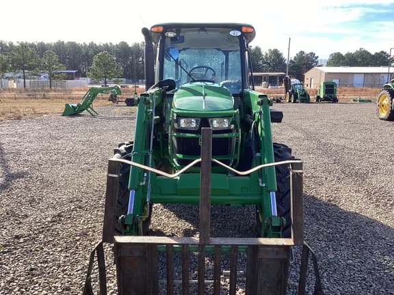 Image of John Deere 5100E equipment image 2