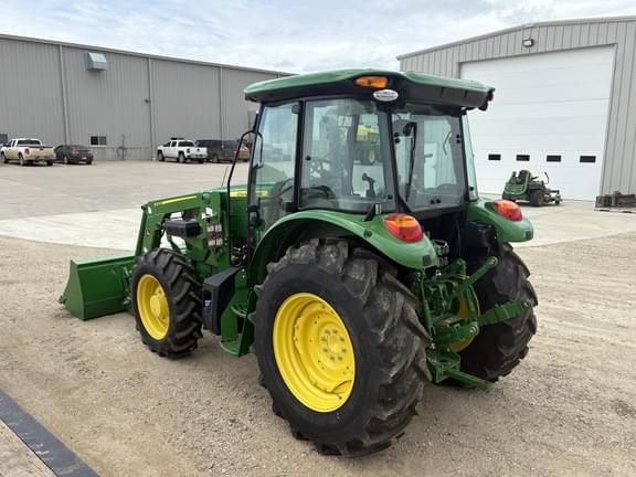 Image of John Deere 5100E equipment image 3