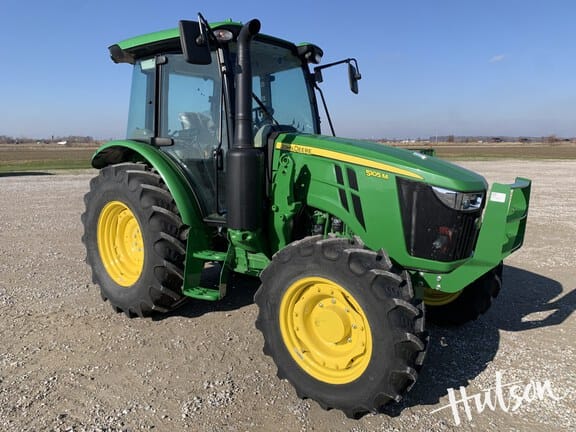 2024 John Deere 5105M Equipment Image0