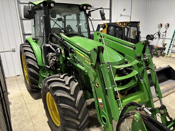 Image of John Deere 5120M equipment image 2