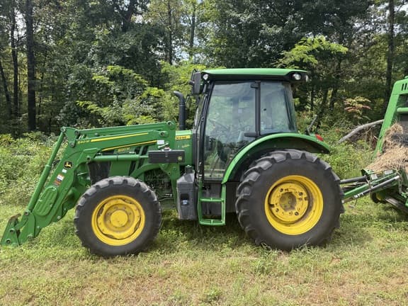 Image of John Deere 5120M equipment image 1