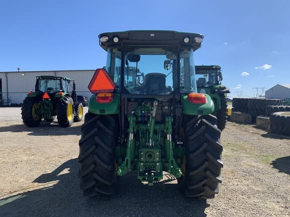 Image of John Deere 5120M equipment image 4