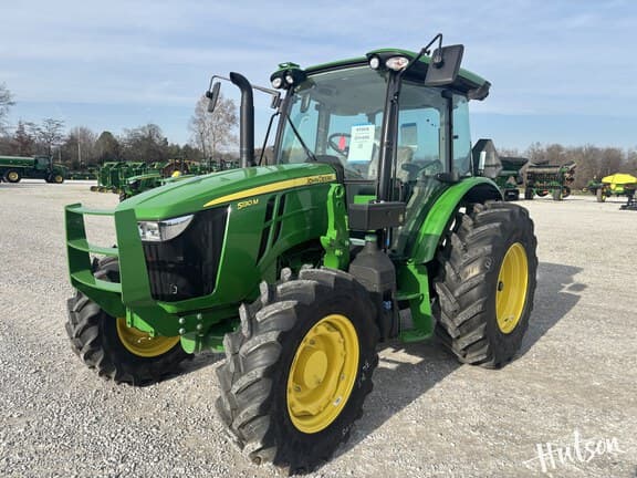 Image of John Deere 5130M equipment image 1