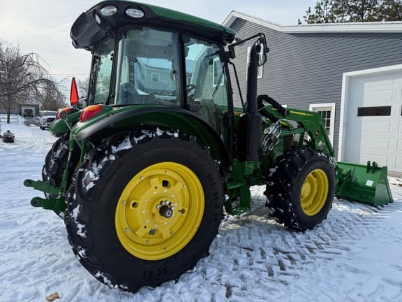 Image of John Deere 5130M equipment image 4