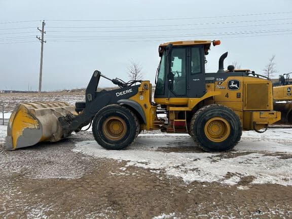 Image of John Deere 524P equipment image 1