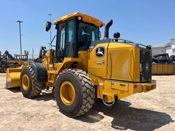 Image of John Deere 524P equipment image 2