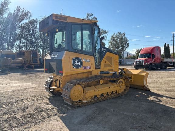 Image of John Deere 550P equipment image 4