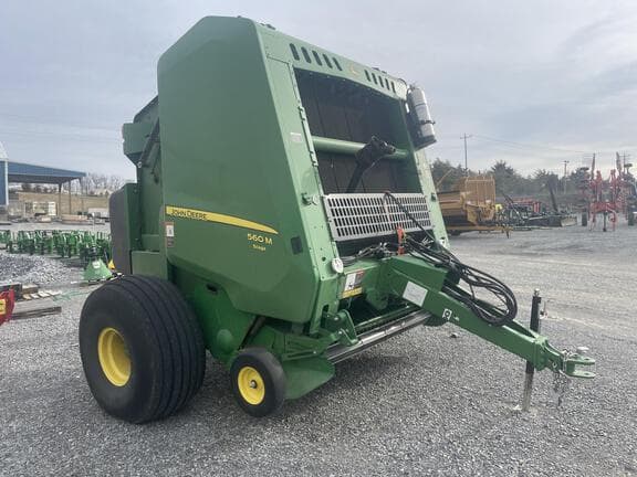Image of John Deere 560M equipment image 4